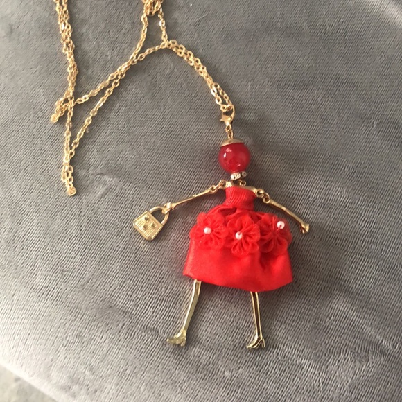 Baby Doll Long Necklace - Picture 4 of 9